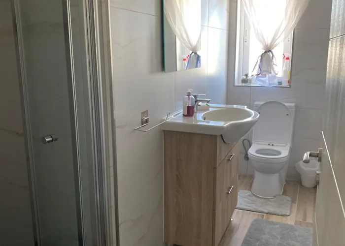 Pembroke Suites 3* بيمبروك